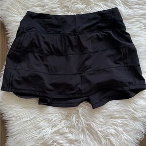 Lululemon Athletica Black Women's Pace Rival Mid-Rise Skirt